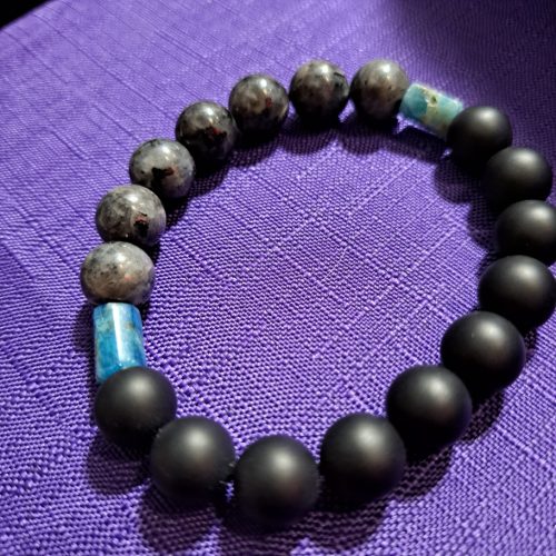 Frosted Onyx, Larvikite & Apatite